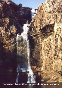 Gunlom Falls.jpg